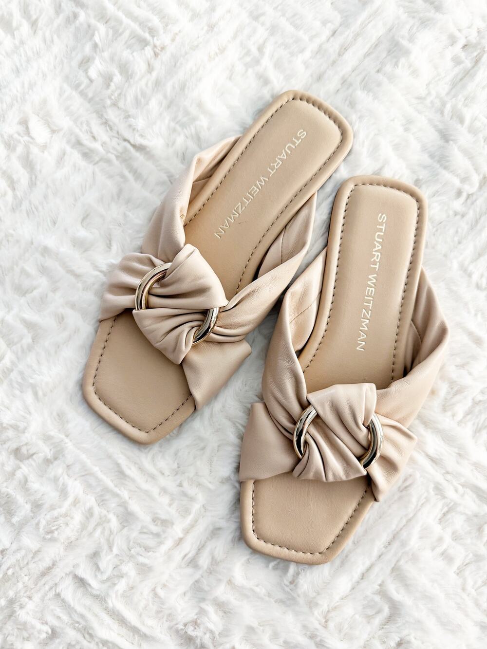 Stuart Weitzman Cece Barely Beige Leather Knotted Ring Slide Sandals Resort Chic